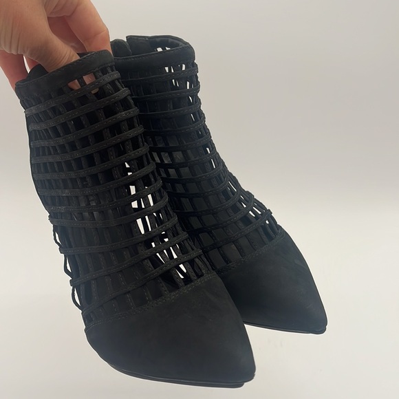 SCHUTZ Women’s Black Ankle Boots Size 9 - Picture 13 of 13